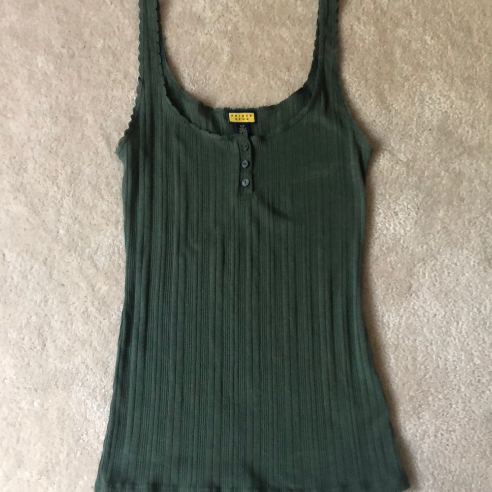 Prince & Fox army green tank top